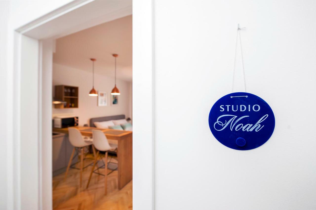 Studio Apartment Noah Ровин Екстериор снимка