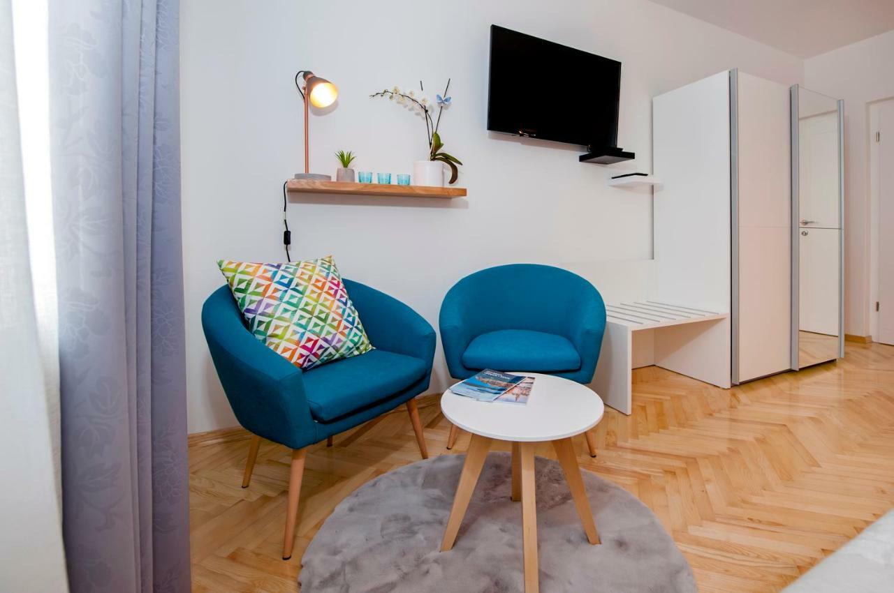 Studio Apartment Noah Ровин Екстериор снимка