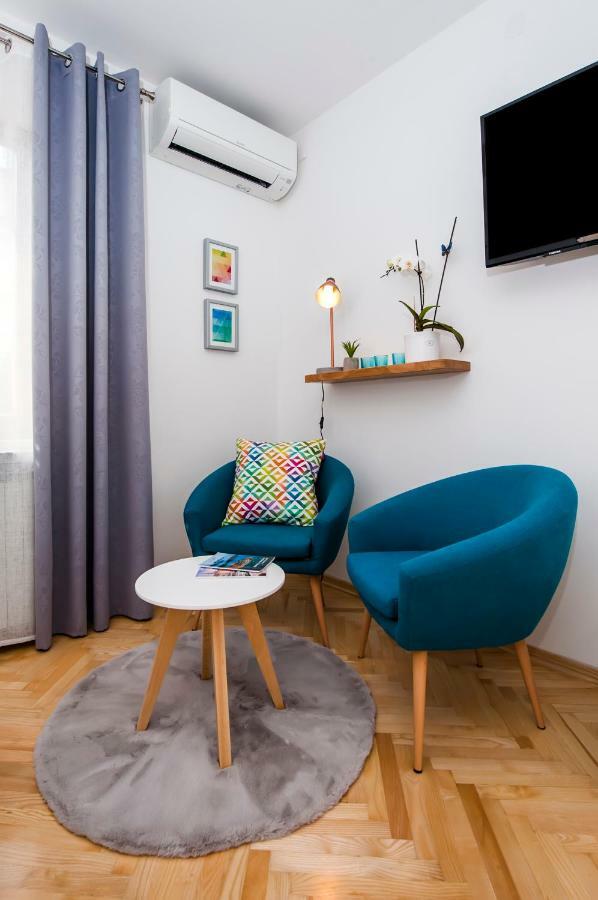 Studio Apartment Noah Ровин Екстериор снимка